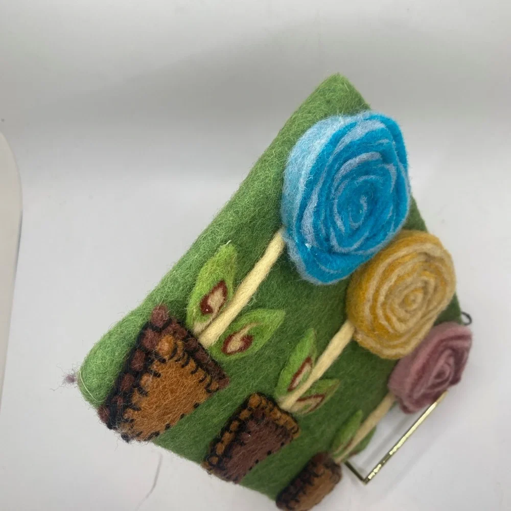Rising Tide clutch bag handmade, felted wool pouch featuring a floral design - Picture 7 of 10